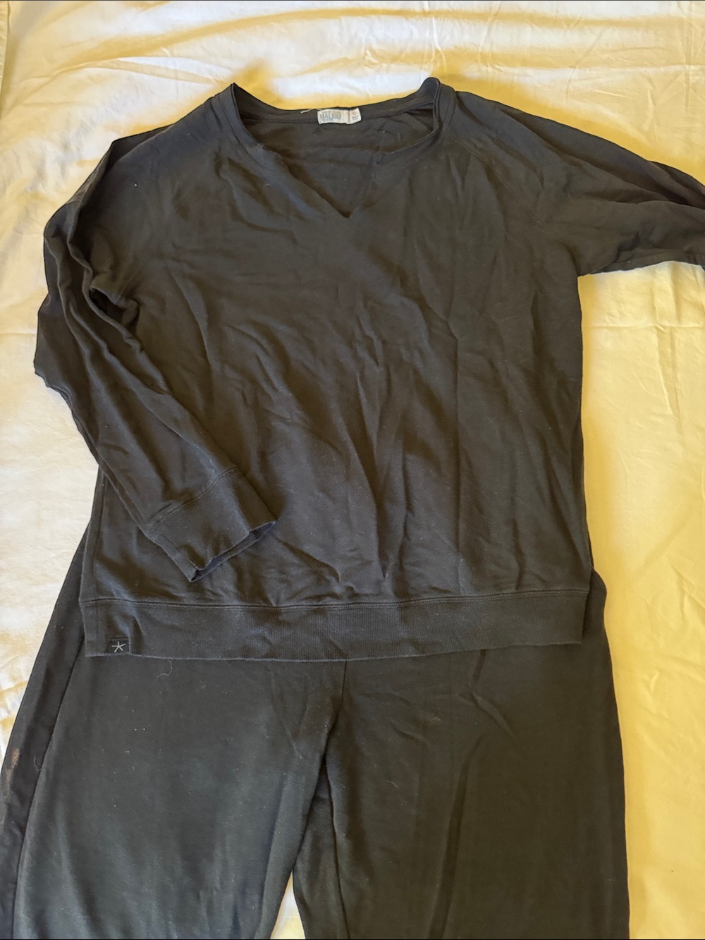 Barefoot Dreams Black Women's Pajama Set